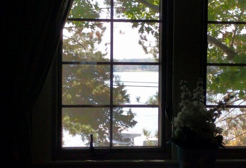 بنسيون Lake Ripley Lodge W Lake Front Rooms, Grand Porch, Kayaks & Paddleboard