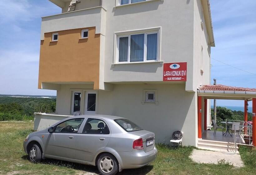 Pensione Lara Konukevi