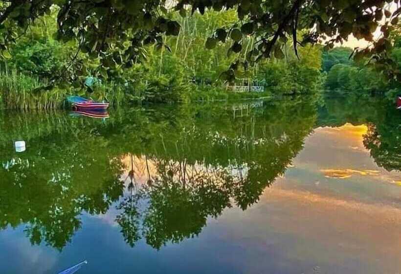 Pensione Lara Konukevi