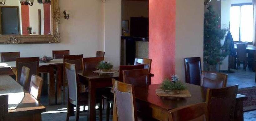 פנסיון Nefeli Guesthouse