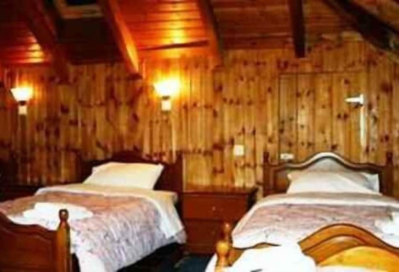 פנסיון Nefeli Guesthouse