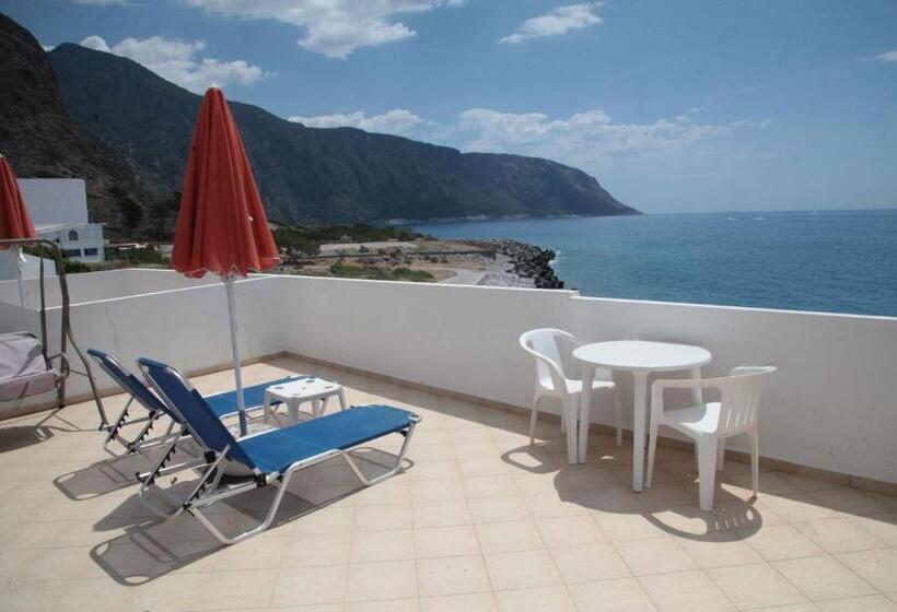 ペンション Paralia Guest House