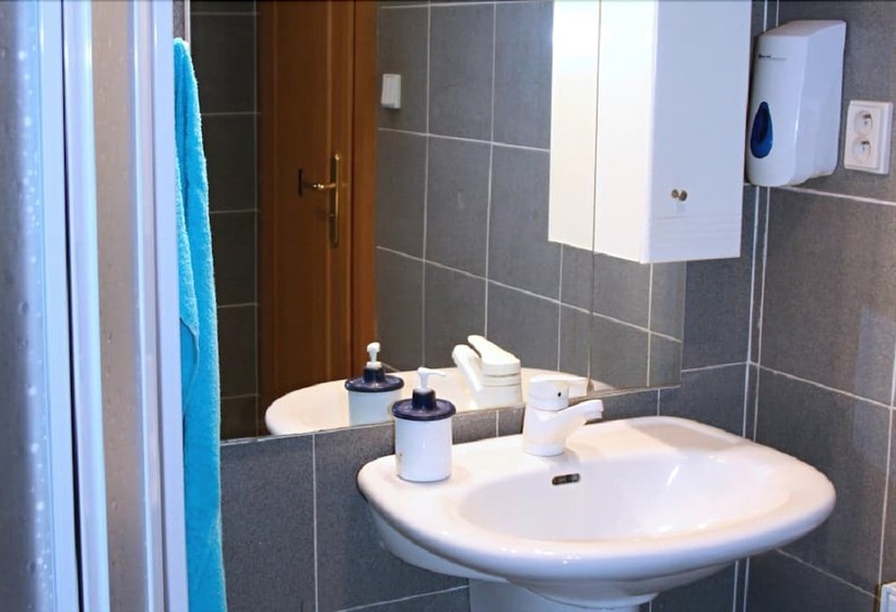 پانسیون Rooms Novobranská A Orlí