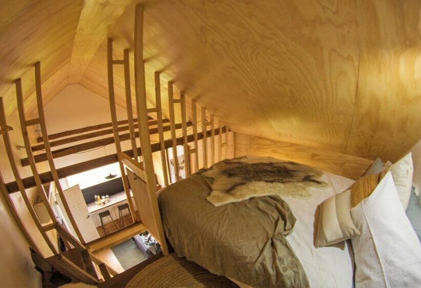 پانسیون The Estate Koroit Boutique