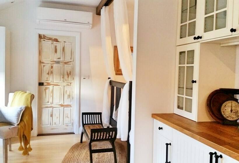 پانسیون The Estate Koroit Boutique