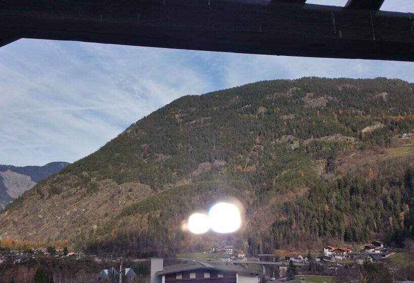 Пансион Tiroler Landhaus Oetztal