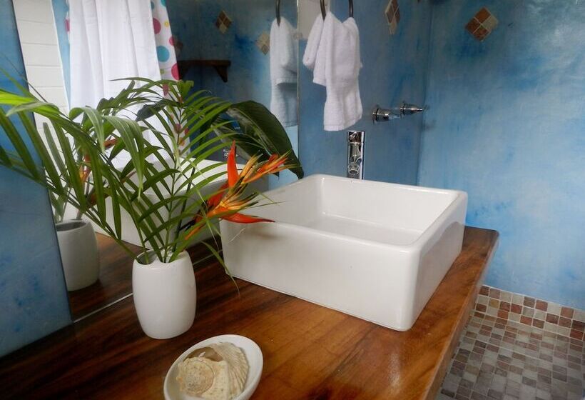 Raratonga Hotel &  Apartments