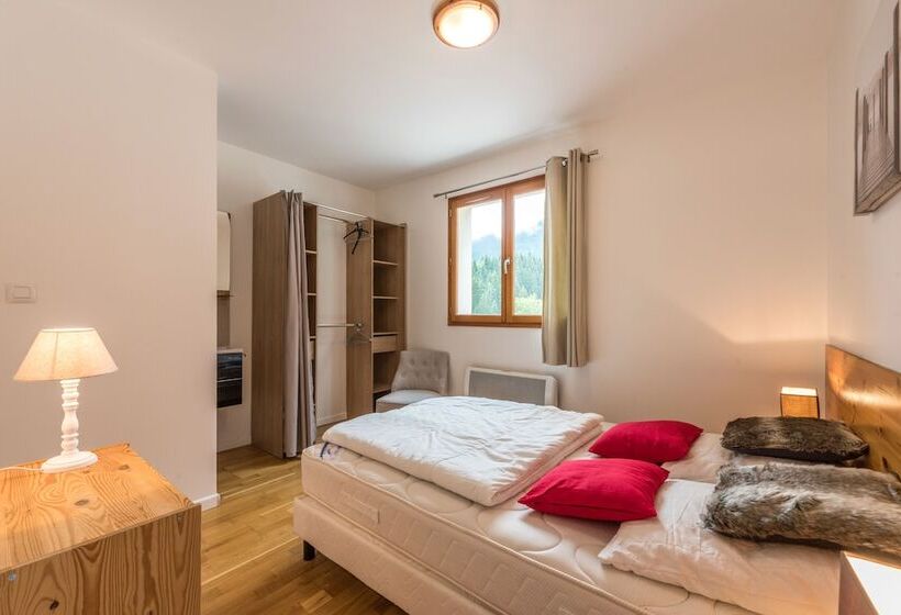 إقامة L'eden Skis Aux Pieds