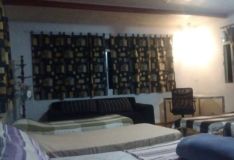 Saqua Beach Hostel