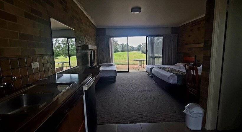 Shepparton Golf Club Motel
