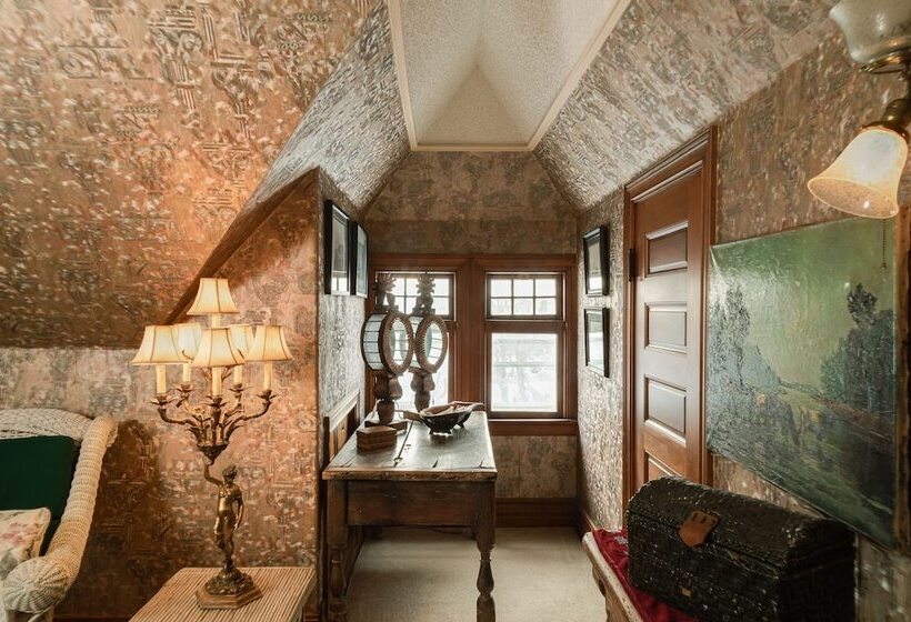 The Dempsey Manor Bed & Breakfast Inn