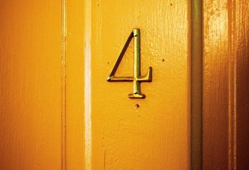 The Stagecoach Inn Bed & Breakfast And Five20 Social Stop