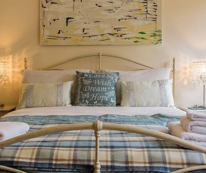 Tigh Geal Boutique Bed & Breakfast