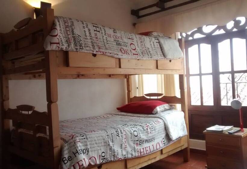 Tinva Hostal   Hostel