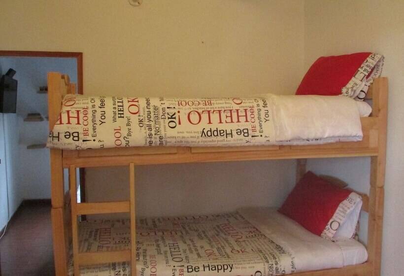 Tinva Hostal   Hostel