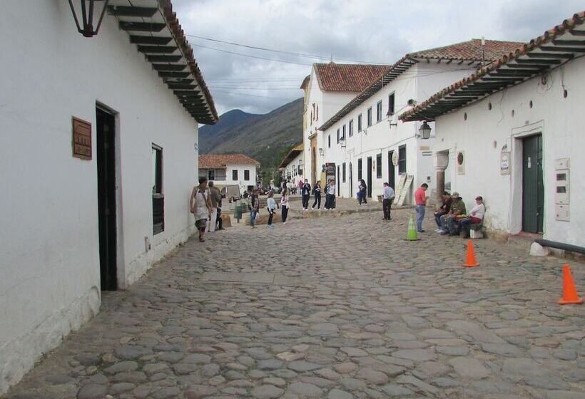 Tinva Hostal   Hostel