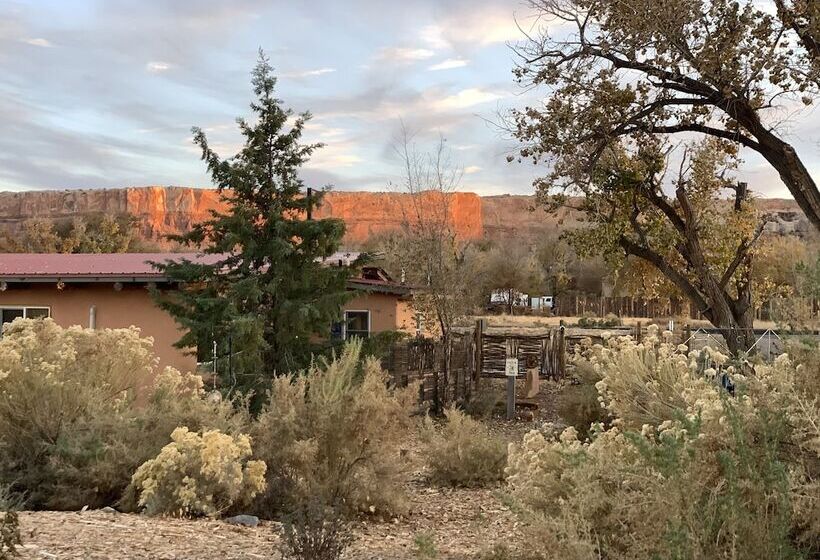 Willow Street Cottages