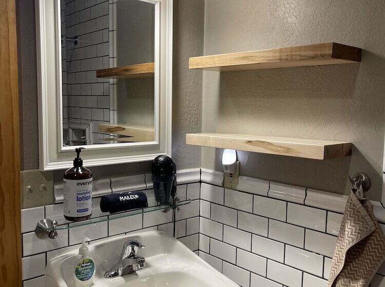 Willow Street Cottages