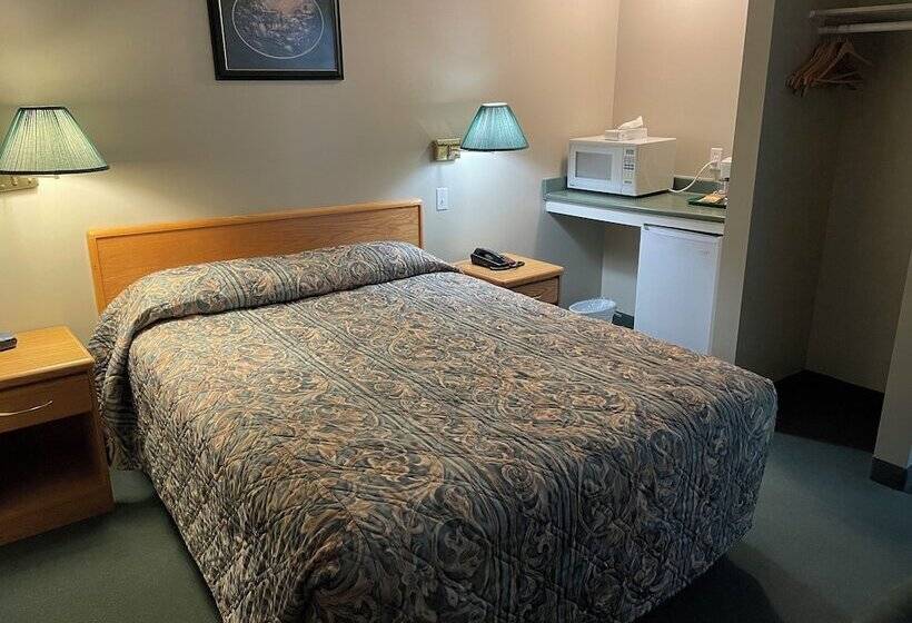 4 Pines Motel