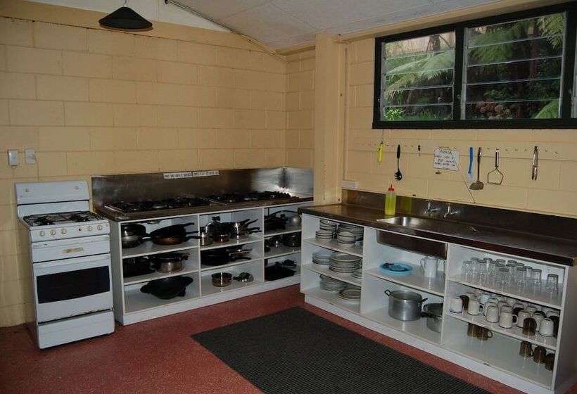 旅馆 Egmont Eco Leisure Park & Backpackers