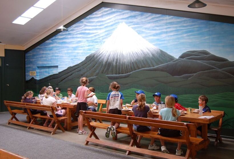 旅馆 Egmont Eco Leisure Park & Backpackers