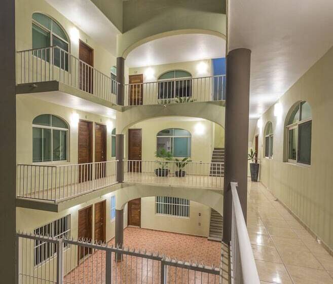 هاستل Punto Mita Eco Surf Suites & Café