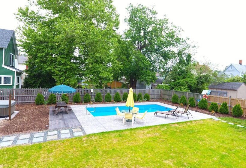 Alyssa House Bed & Breakfast