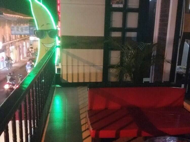 Bananas Hostel