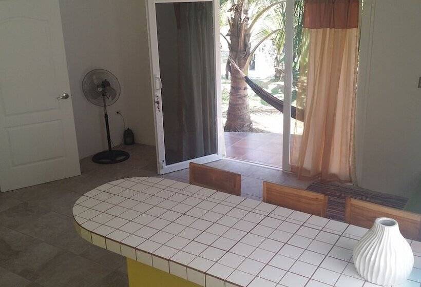 مبيت وإفطار Cabanas Los Colibris