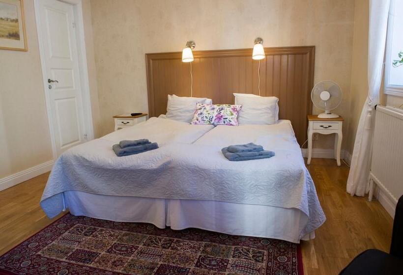 Bed and Breakfast Lilla Hotellet