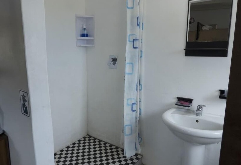 مبيت وإفطار Myrtles Retreat