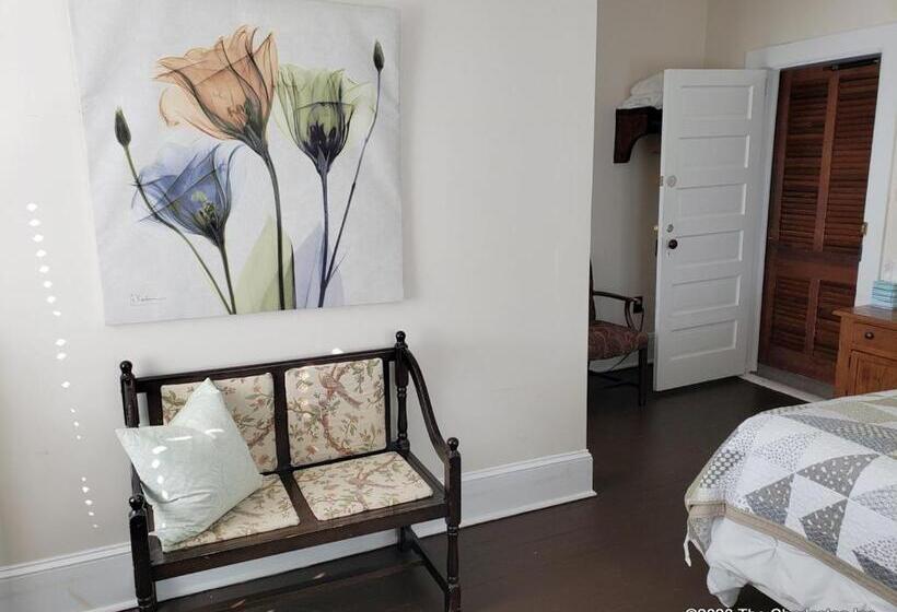 צימר The Charleston Inn Hendersonville Nc