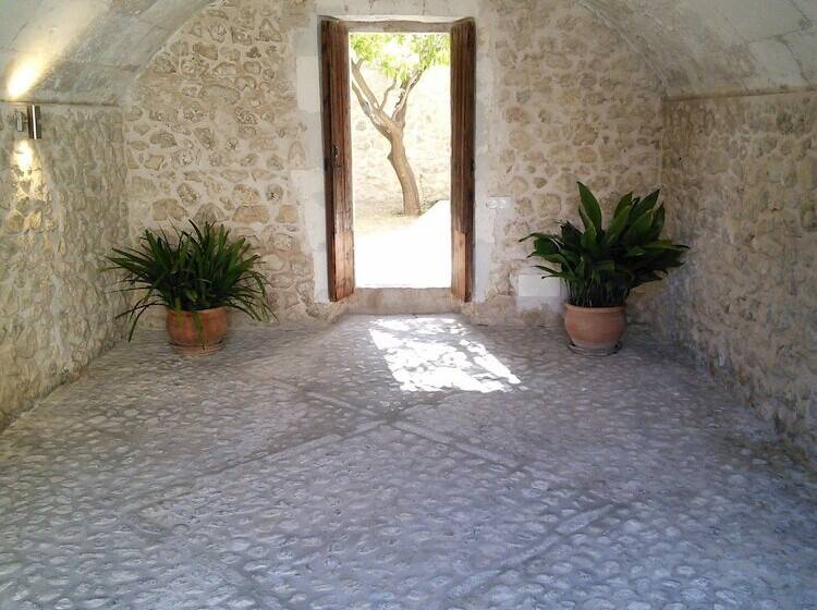 Bed and Breakfast Tramuntana Suites