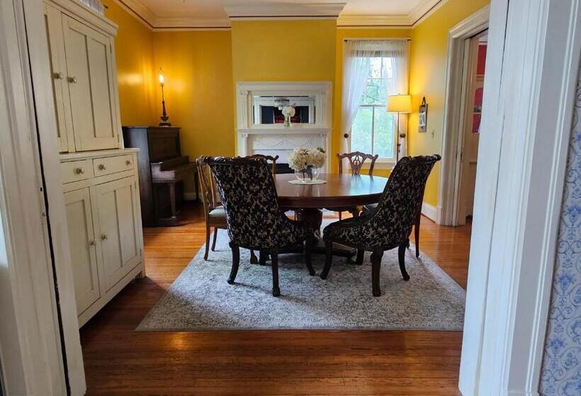 مبيت وإفطار Winridge Manor