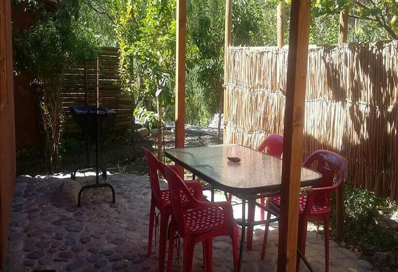 Cabaña Rústica Cristian Paihuano