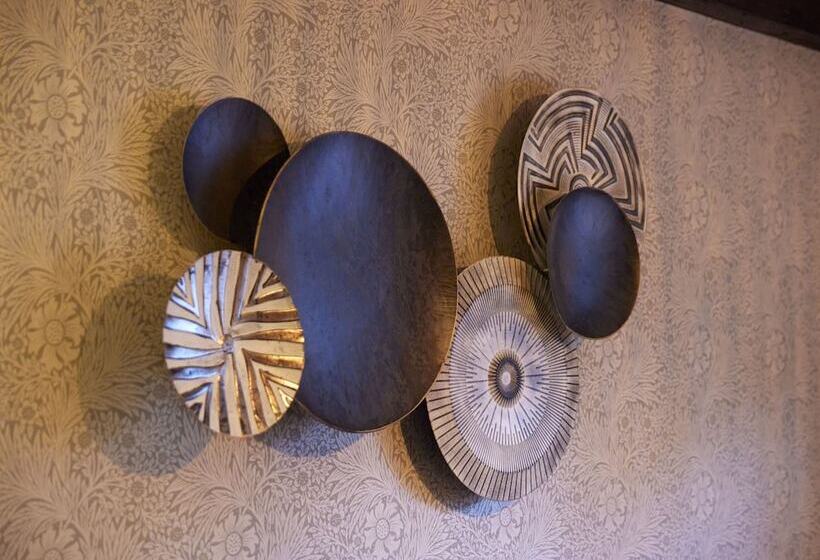 Castle Hotel By Greene King Inns