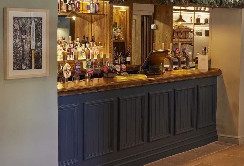 Castle Hotel By Greene King Inns