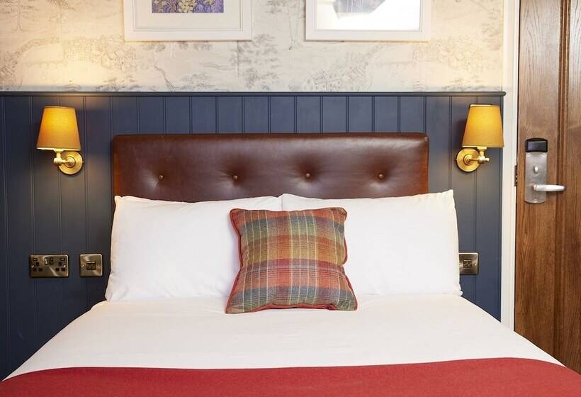 Castle Hotel By Greene King Inns