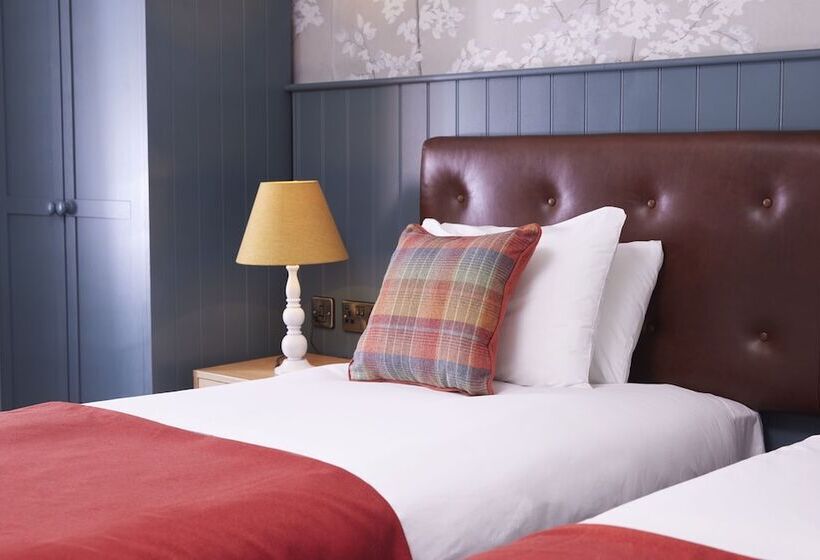 Castle Hotel By Greene King Inns