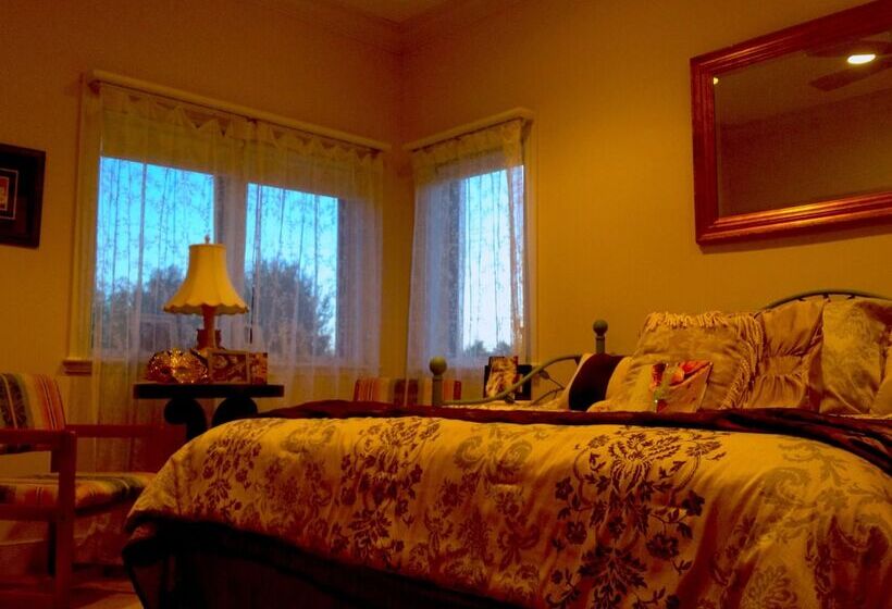 Cayuga lake inn Ithaca Hotel alt