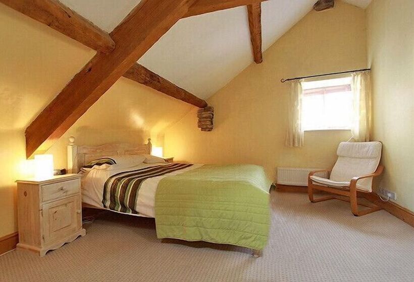 Centre Of Britain Hotel & Restaurant