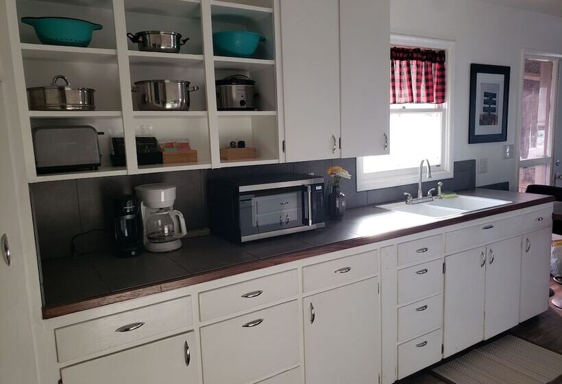 Chewelah Motel And Rv Park