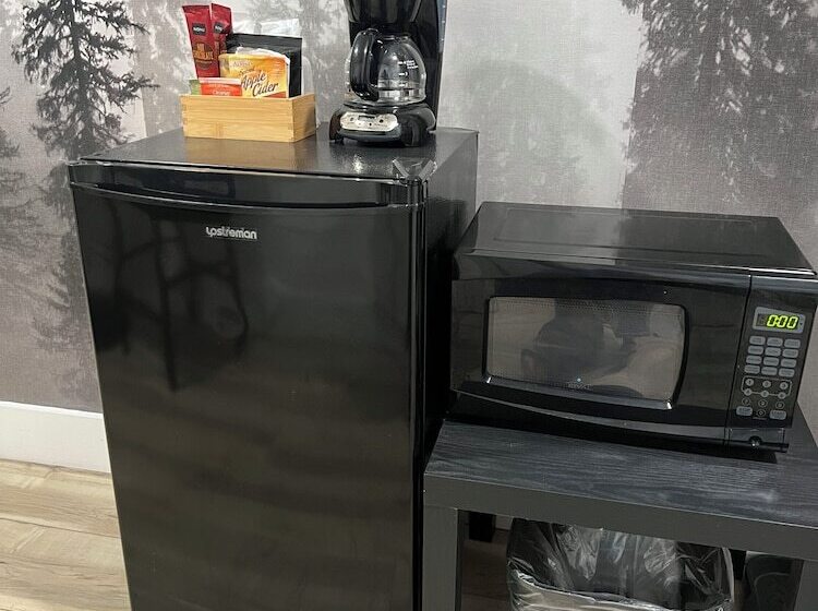 Chewelah Motel And Rv Park