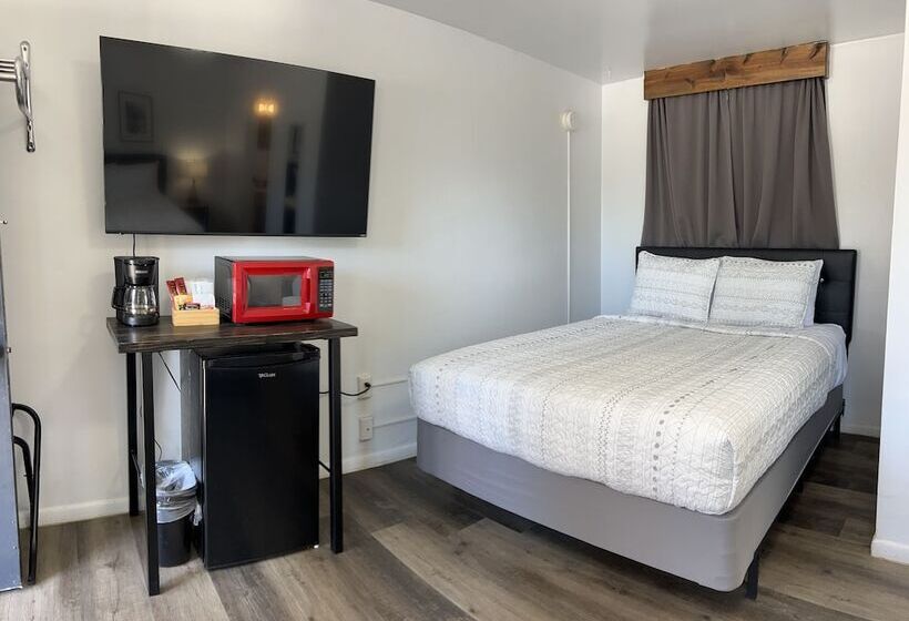 Chewelah Motel And Rv Park