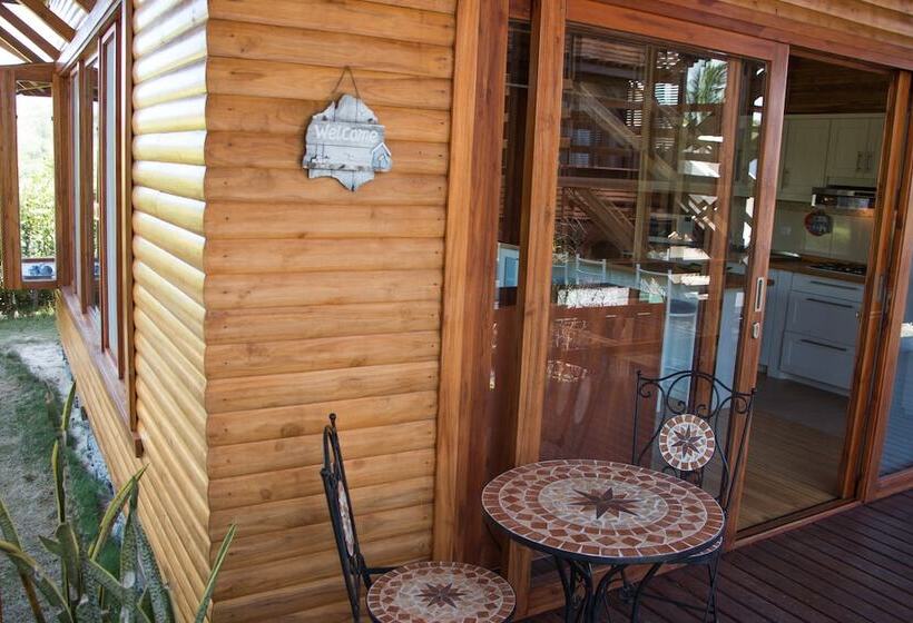 Chez Manany Galapagos Eco Lodge