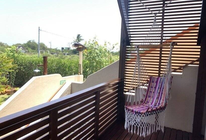 Chez Manany Galapagos Eco Lodge