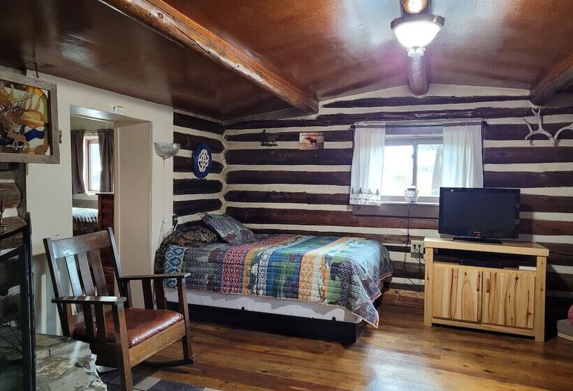 Chinook Cabins & Rv Park