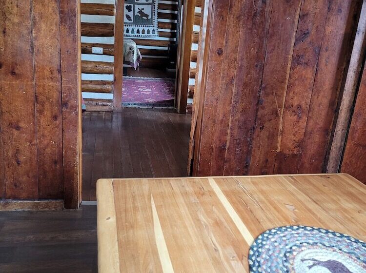 Chinook Cabins & Rv Park