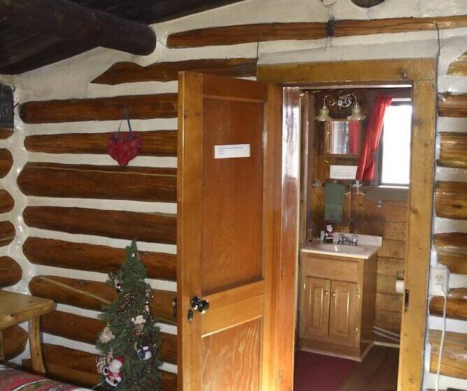 Chinook Cabins & Rv Park