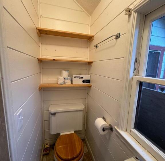 Crest Lodge Historic Mountain Inn